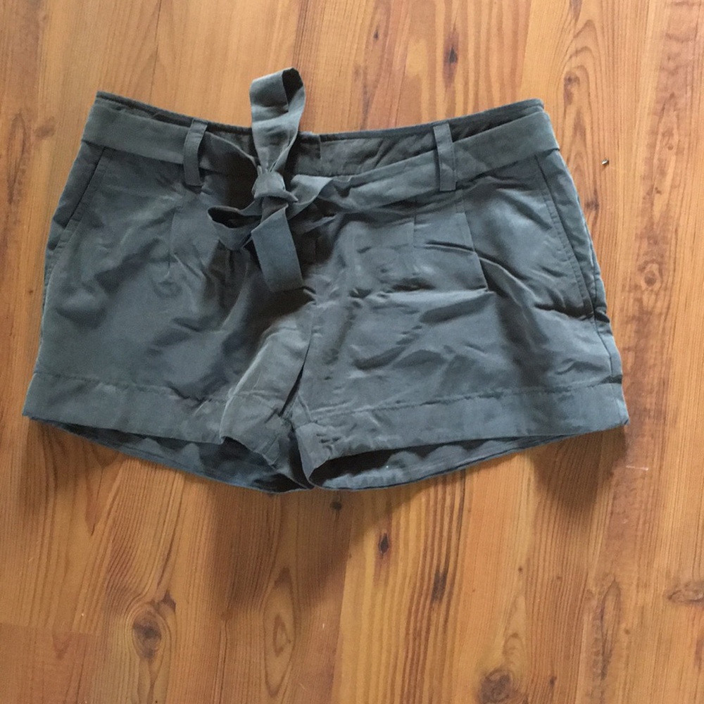 Elle shorts